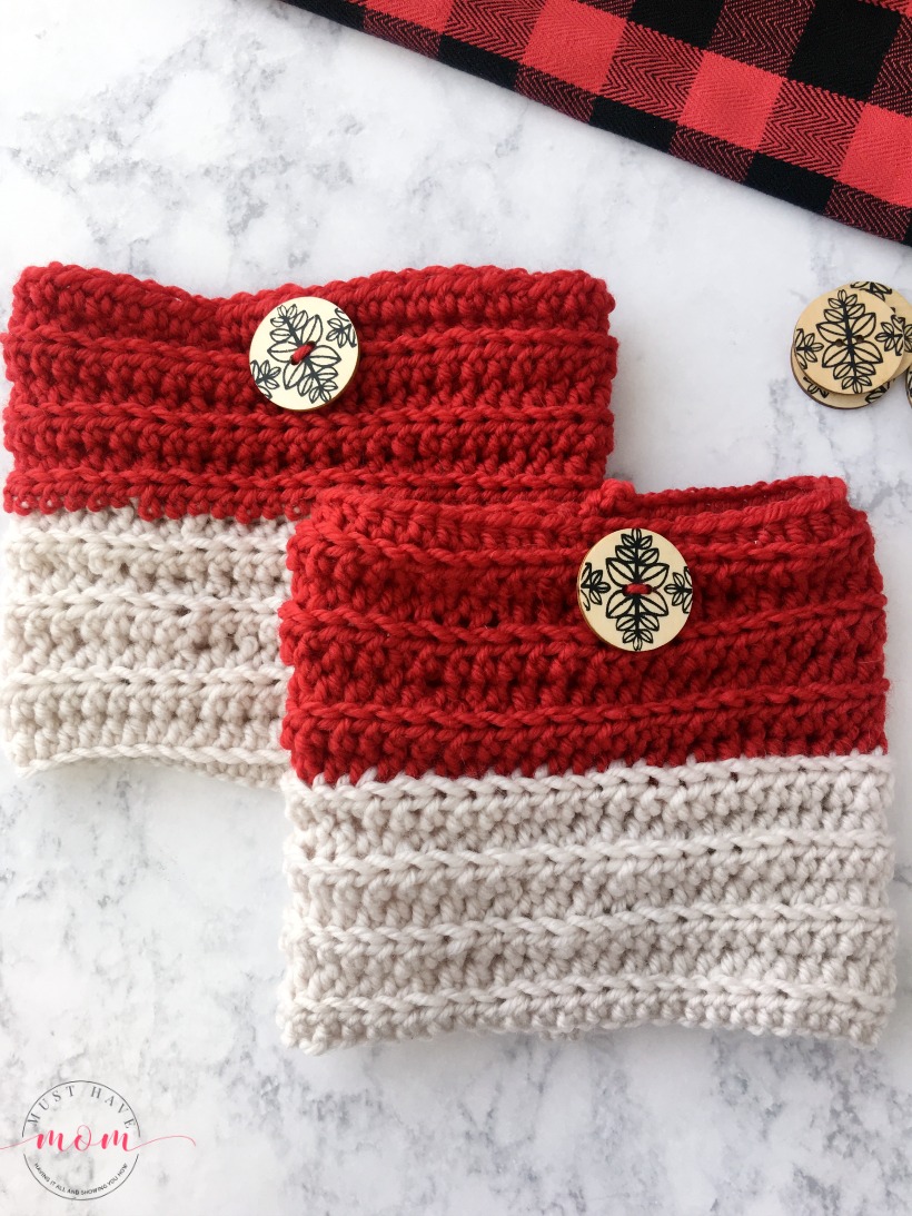 Easy reversible crochet boot cuffs free pattern perfect for beginners. Great crochet gift idea!