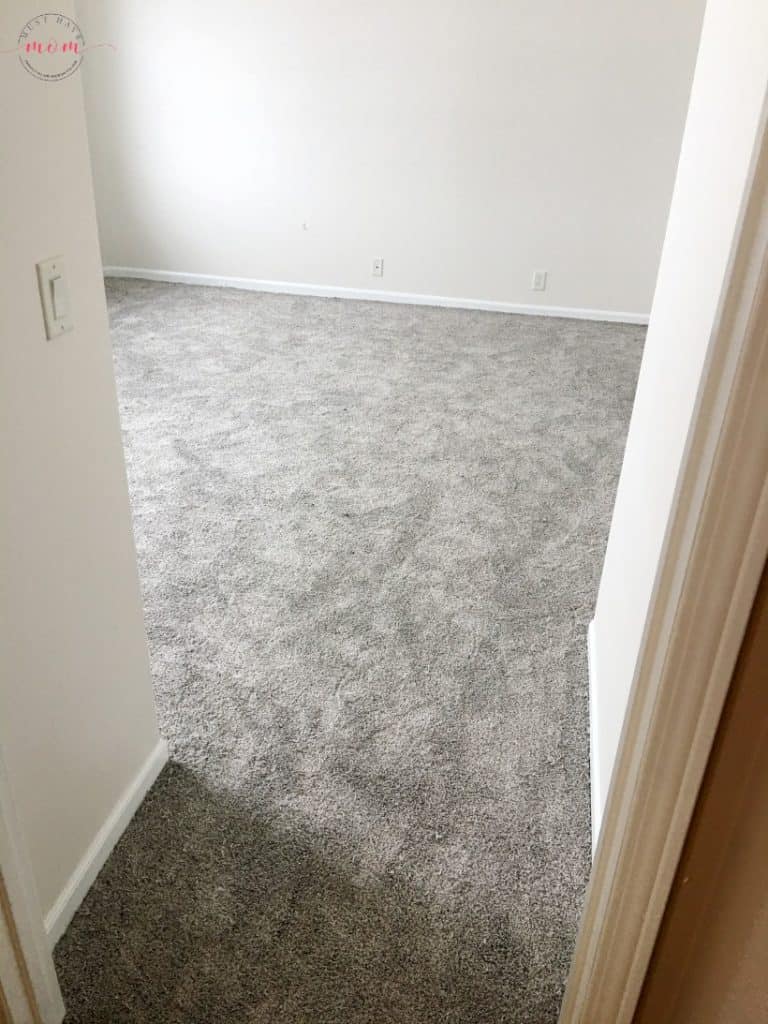 Farmhouse Style Master Bedroom Makeover Using Hypoallergenic Carpet