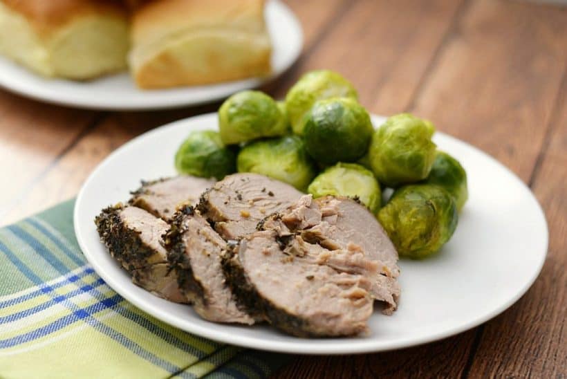 Even when I forget to thaw something for dinner, the Instant Pot still delivers. Instant Pot pork Recipes! Easy dinner ideas for healthy family dinners in no time