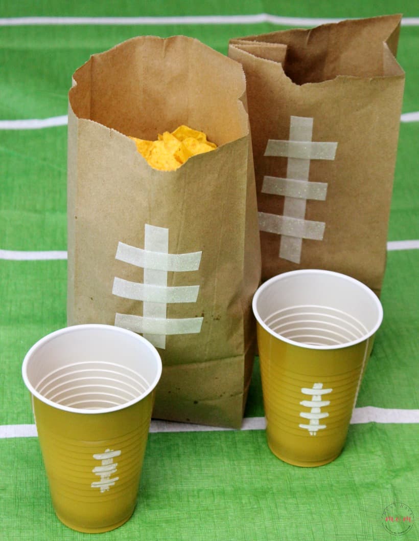 Quick and easy football party ideas for a pinterest-worthy big game party without all the work! Best football party appetizers!