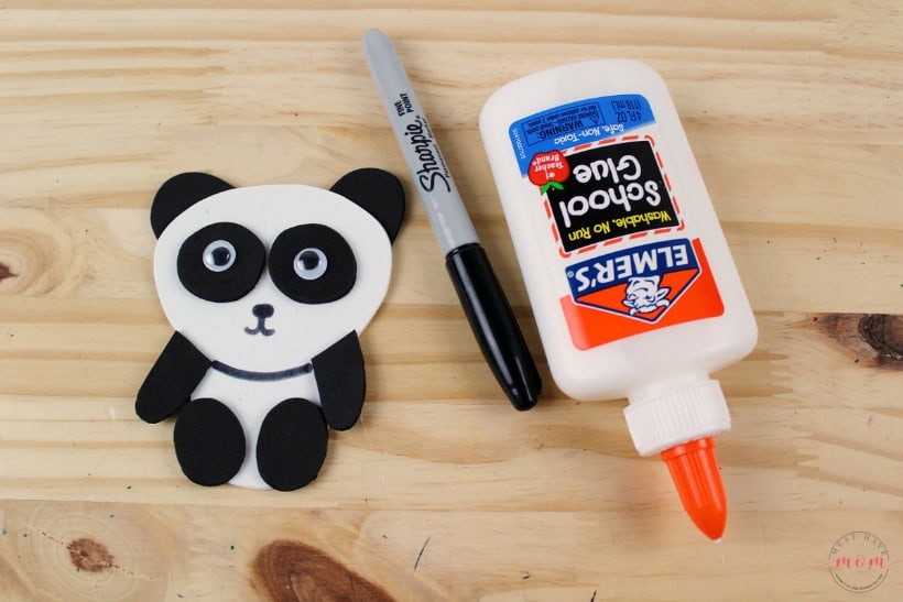 P is for Panda Kids letter craft with free printables! Great alphabet series for teachers to teach letters!