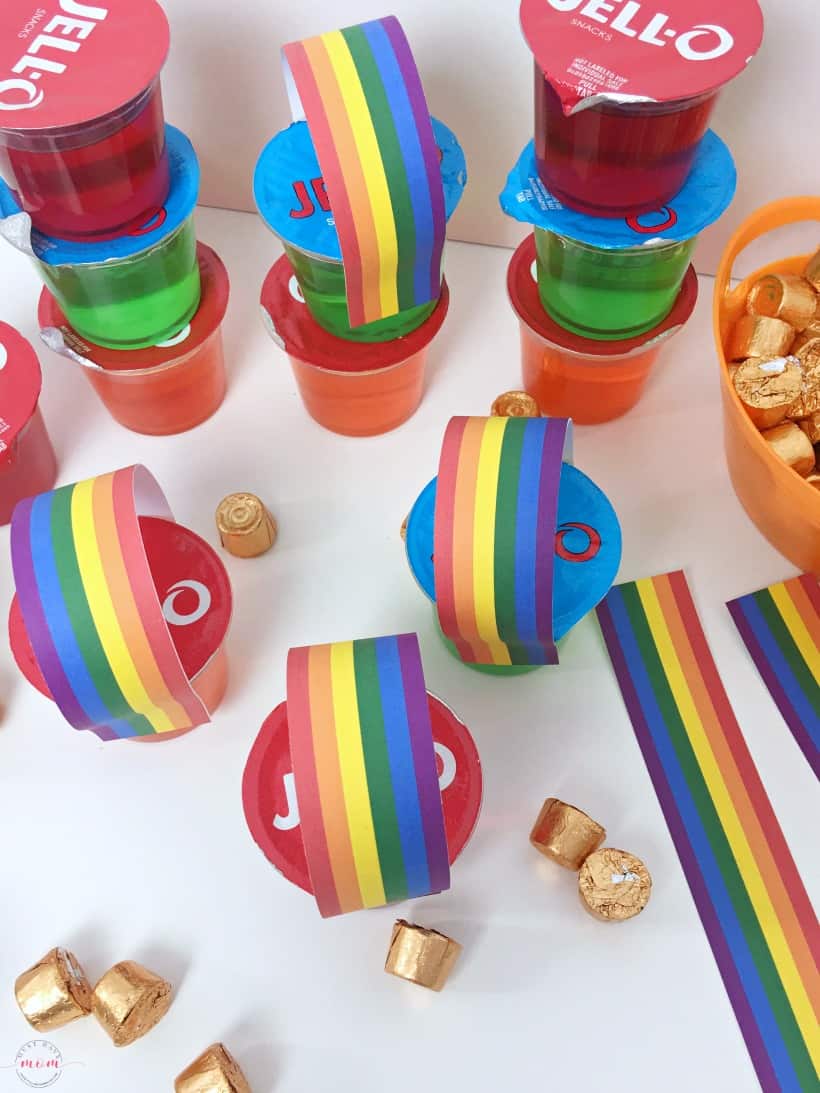 Quick & Easy Over the Rainbow Jello Treats with free printable rainbows! Great St. Patrick's Day food idea.