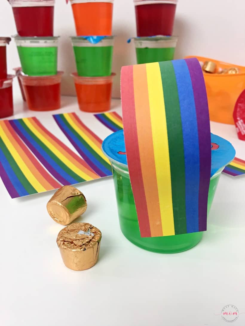 Quick & Easy Over the Rainbow Jello Treats with free printable rainbows! Great St. Patrick's Day food idea.