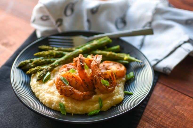 https://musthavemom.com/wp-content/uploads/2018/02/21-day-fix-shrimp-and-grits-820x547.jpg