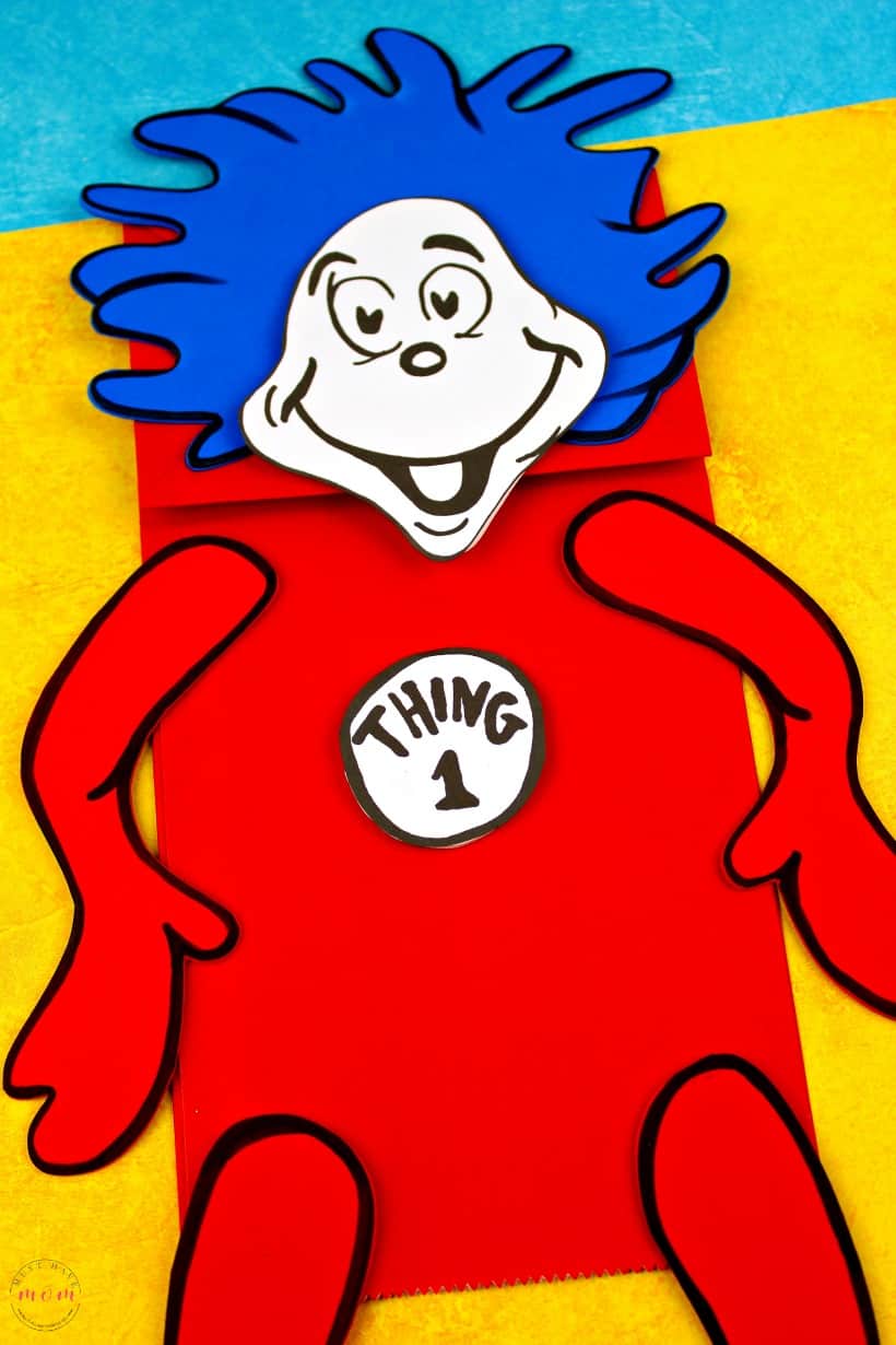 Thing 1 and Thing 2 Puppets Dr. Seuss Crafts with Free Printable templates. Fun Cat in the Hat Craft!