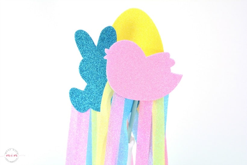 Easy dollar tree DIY ribbon wands Easter craft idea! Dollar store crafts are inexpensive and I LOVE Easter crafts!