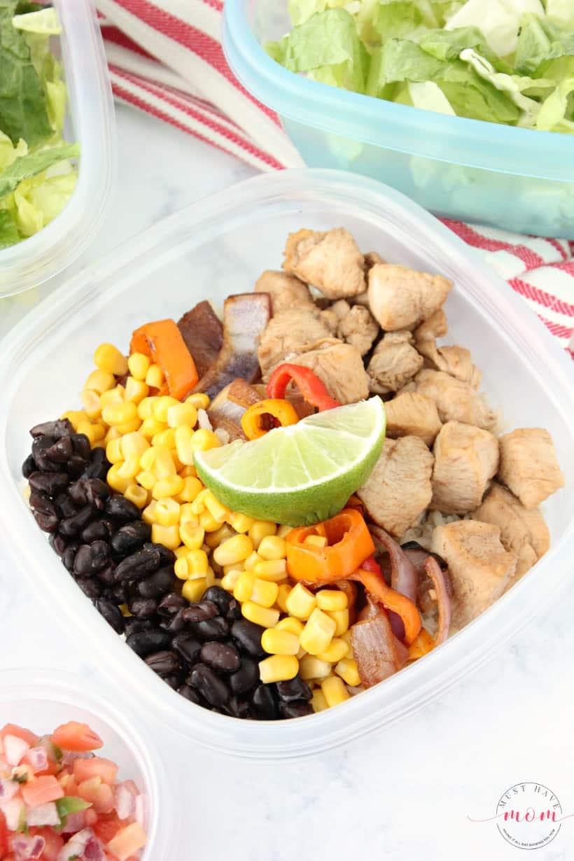 Make ahead lunch ideas - Copycat Chipotle burrito bowl recipe. Make on Sunday and have lunch all week!