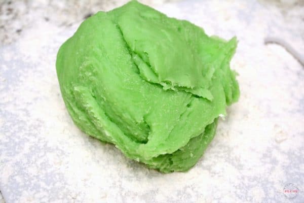 St. Patrick's Day Green Jello Playdough Recipe - Must Have Mom