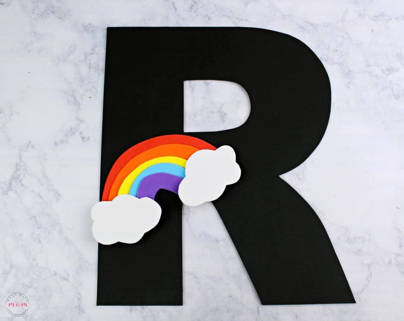 R is for Rainbow letter craft for kids! Fun weekly letter craft series with free printable templates for fun kids activities.