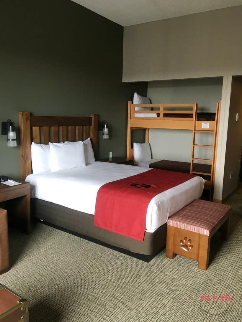 Great Wolf Lodge Suite for family of 6