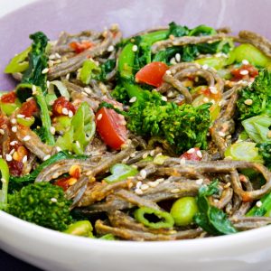 beef and broccoli soba noodle bowl