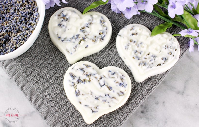 DIY Coconut Oil Lotion Bars – Great For Homemade Gifts!