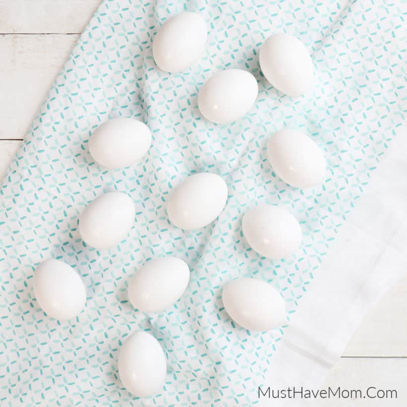 dry eggs on towel