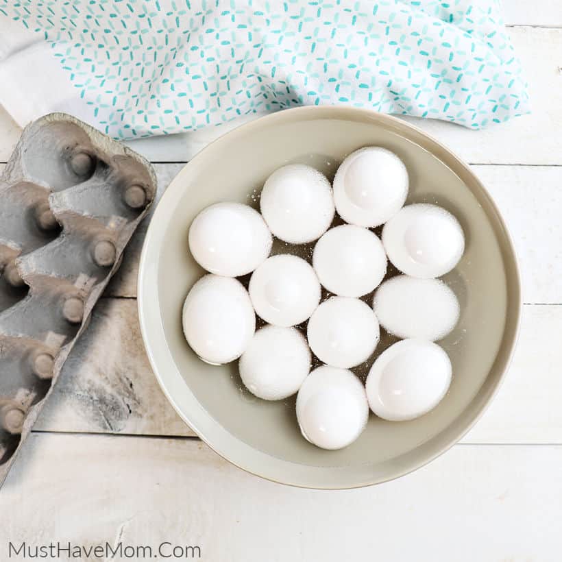 soak eggs in vinegar