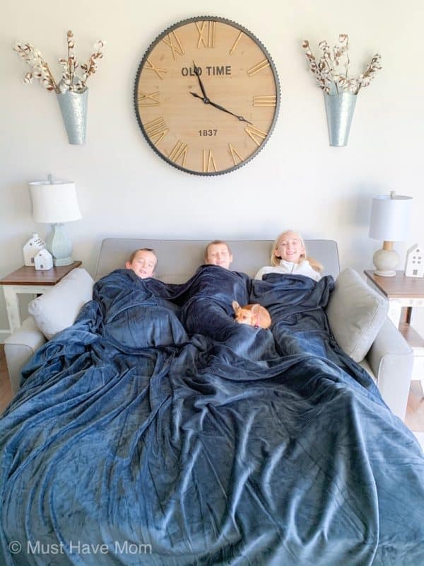 Big Blanket Co Is Best Blanket Ever! Must Have Mom