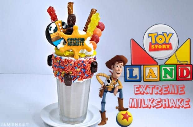 Toy Story 4 digital downloads are available on 10/1! It is the perfect time to plan a Toy Story Party with these crafts and food ideas.