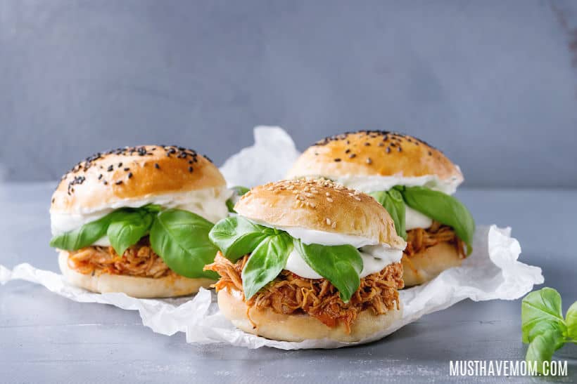 Pollo Wang's Fried Chicken Sandwich recipe  Mammah! I went to the chicken  restaurant to get some chicken sandwiches but they ran out and chicken so I  decided to make my own