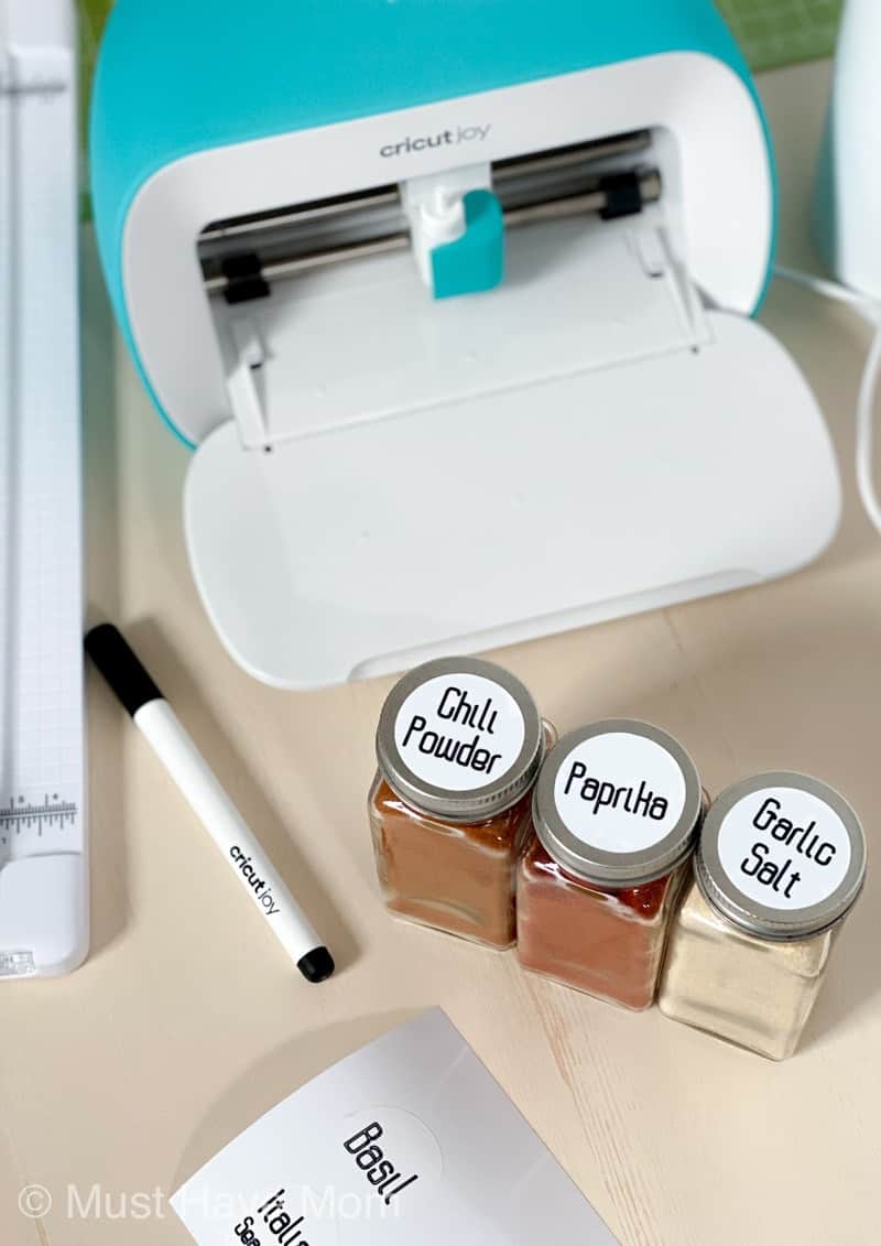 DIY Cricut Joy spice jar labels