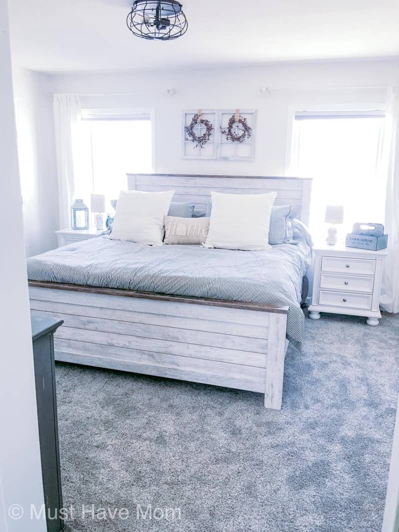 Farmhouse Bedroom Must Have Mom