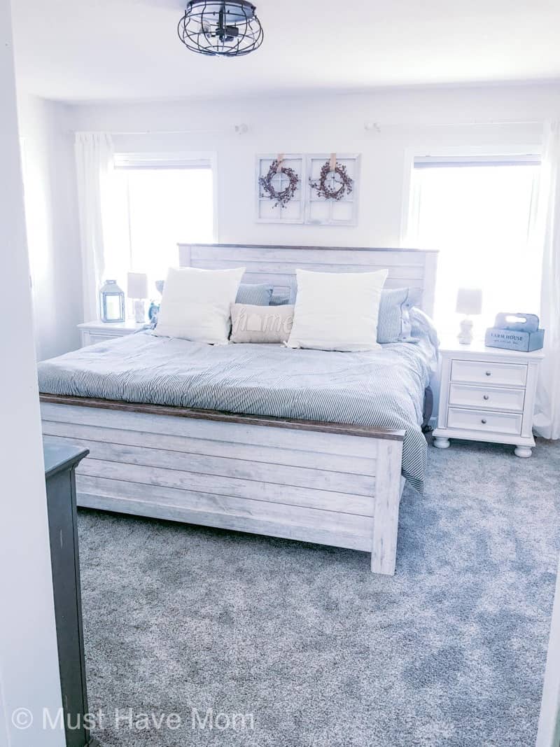 farmhouse bedroom