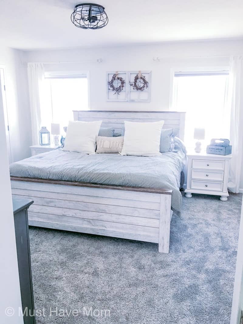 farmhouse bedroom