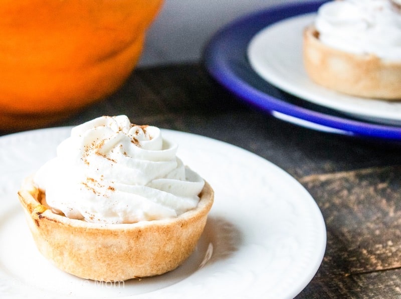 healthy pumpkin pie tarts