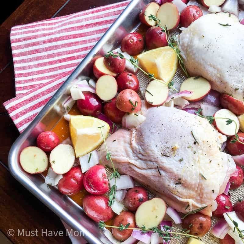 how to make chicken sheet pan dinner