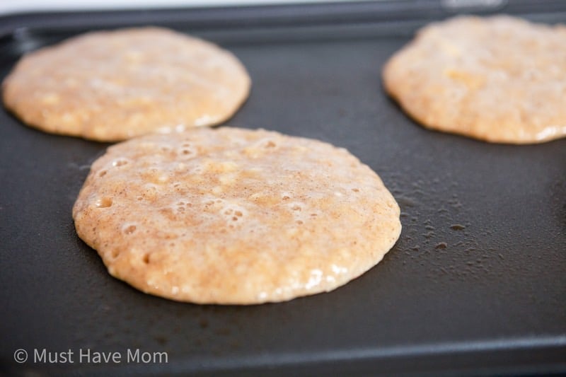 1 Point Weight Watchers Fluffy Pancakes - No Bananas! - Slap Dash Mom