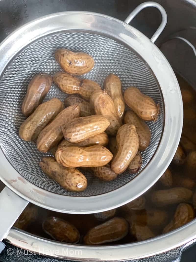 are boiled peanuts keto