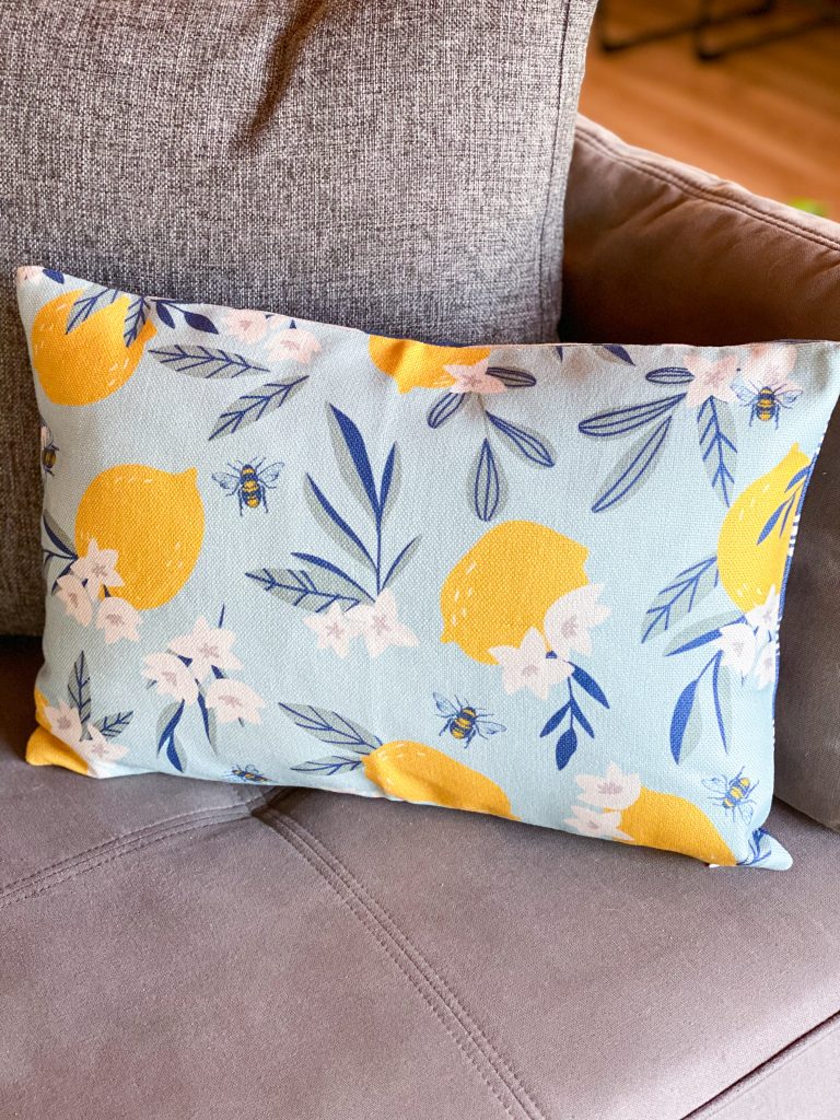 Decocrated Pillow cover