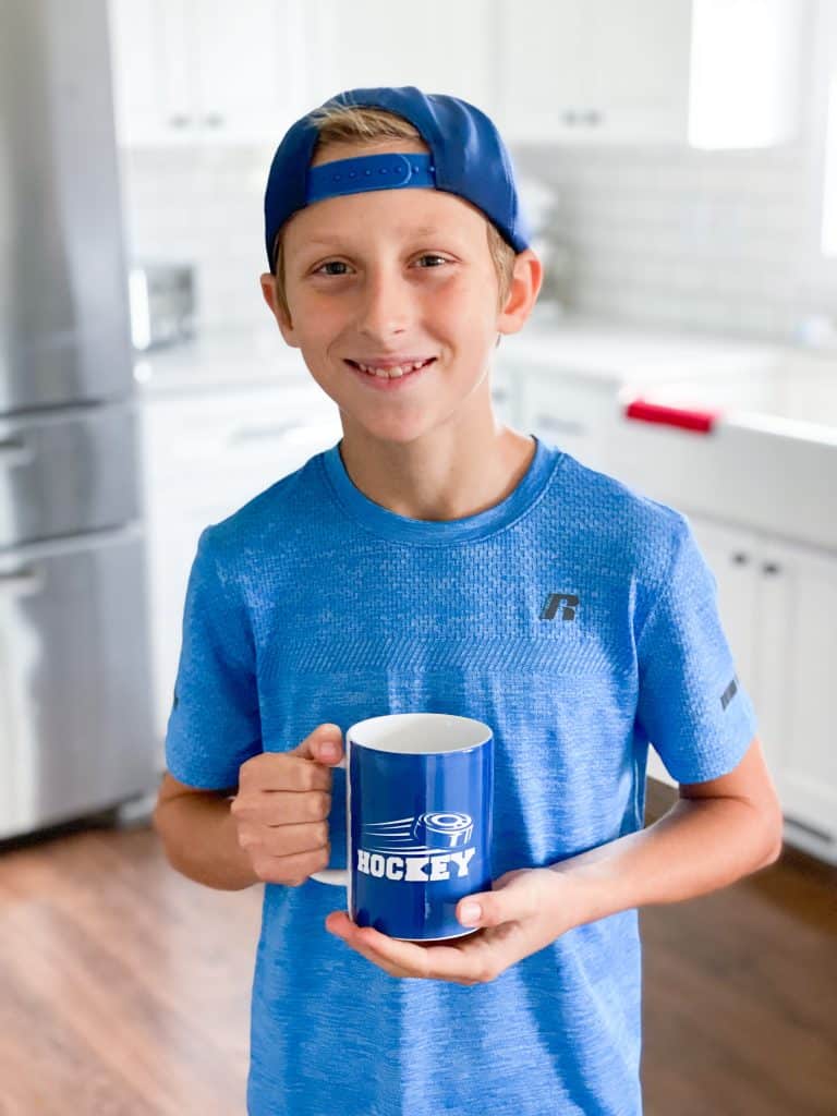 How To Personalize Mugs With Cricut - Must Have Mom